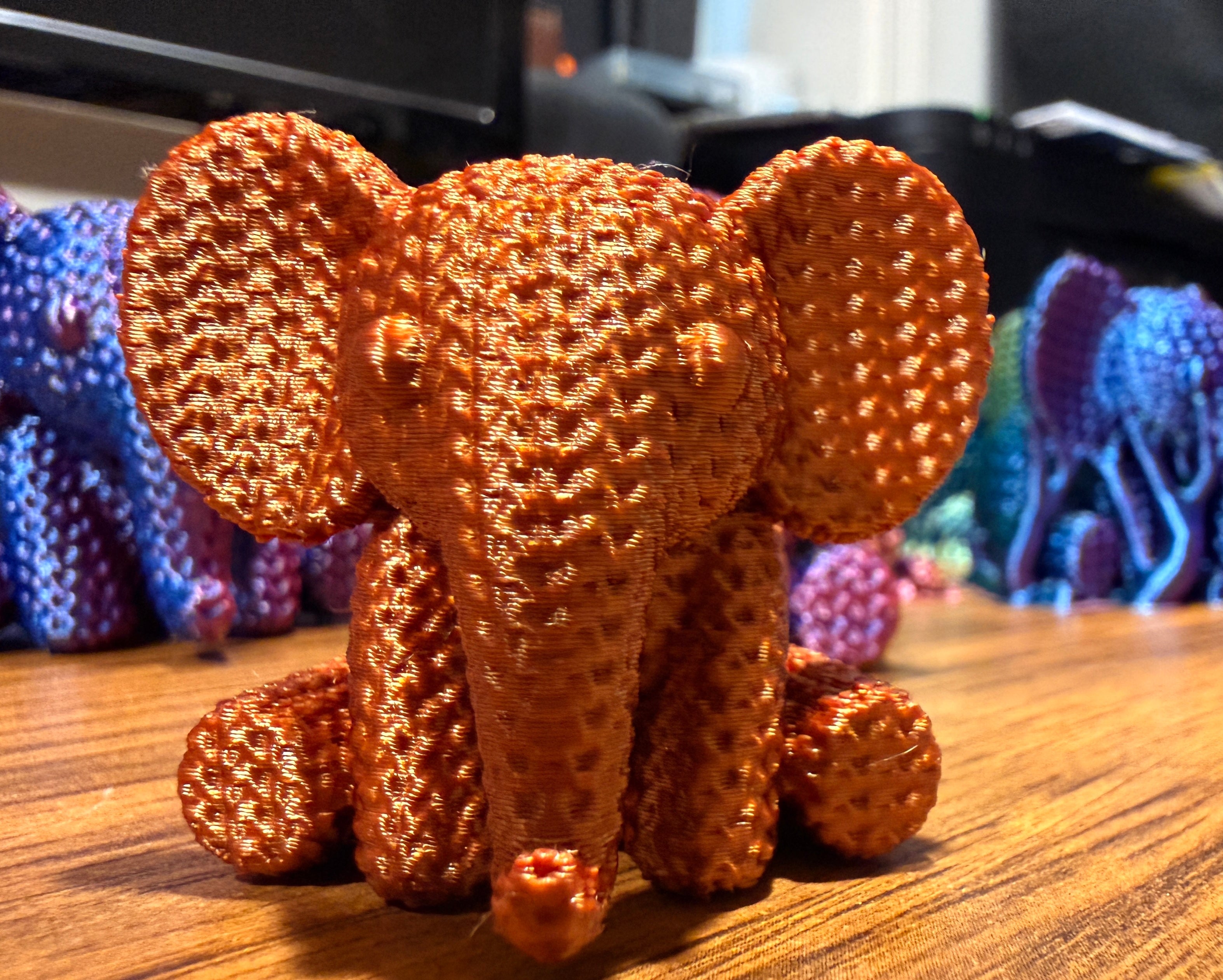 The Copper Elephant 75% size, copper silk PLA